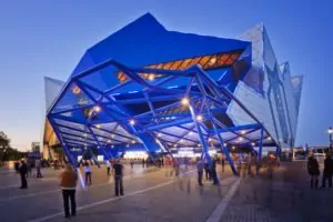 Perth Arena é um dos palcos do desporto de luta para assistir ao UFC 221