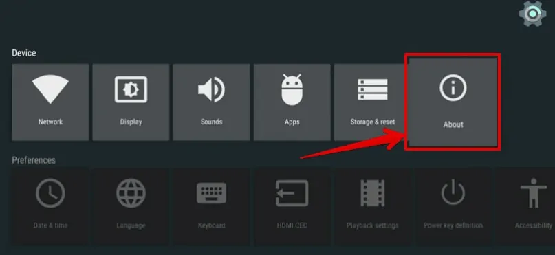Selecione About para informações acerca do sistema operativo de sua Android TV Box